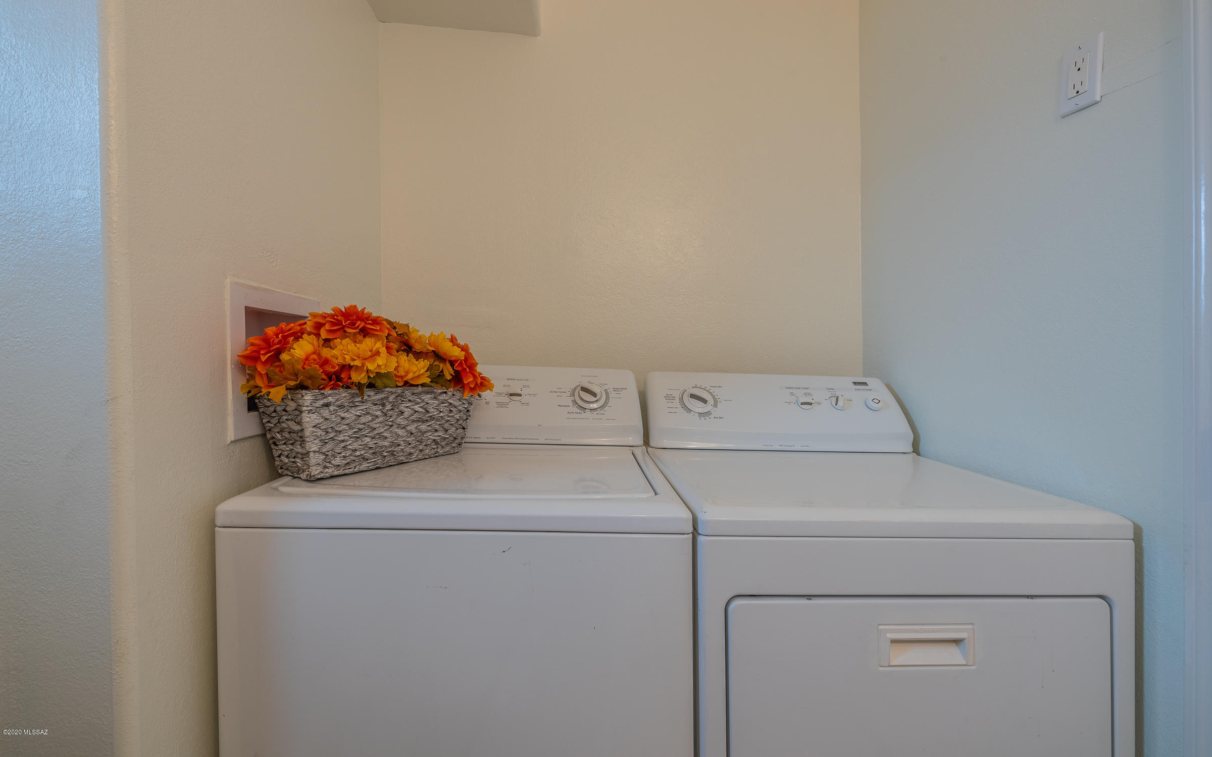 2625 Rickey Vista Tucson, AZ 85713 - Photo 6 of 27 Gallery Image 6