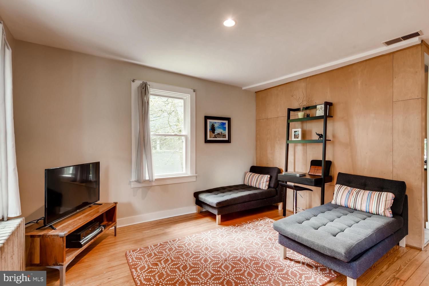 910 Litchfield Road Baltimore, MD 21239 - Photo 12 of 32