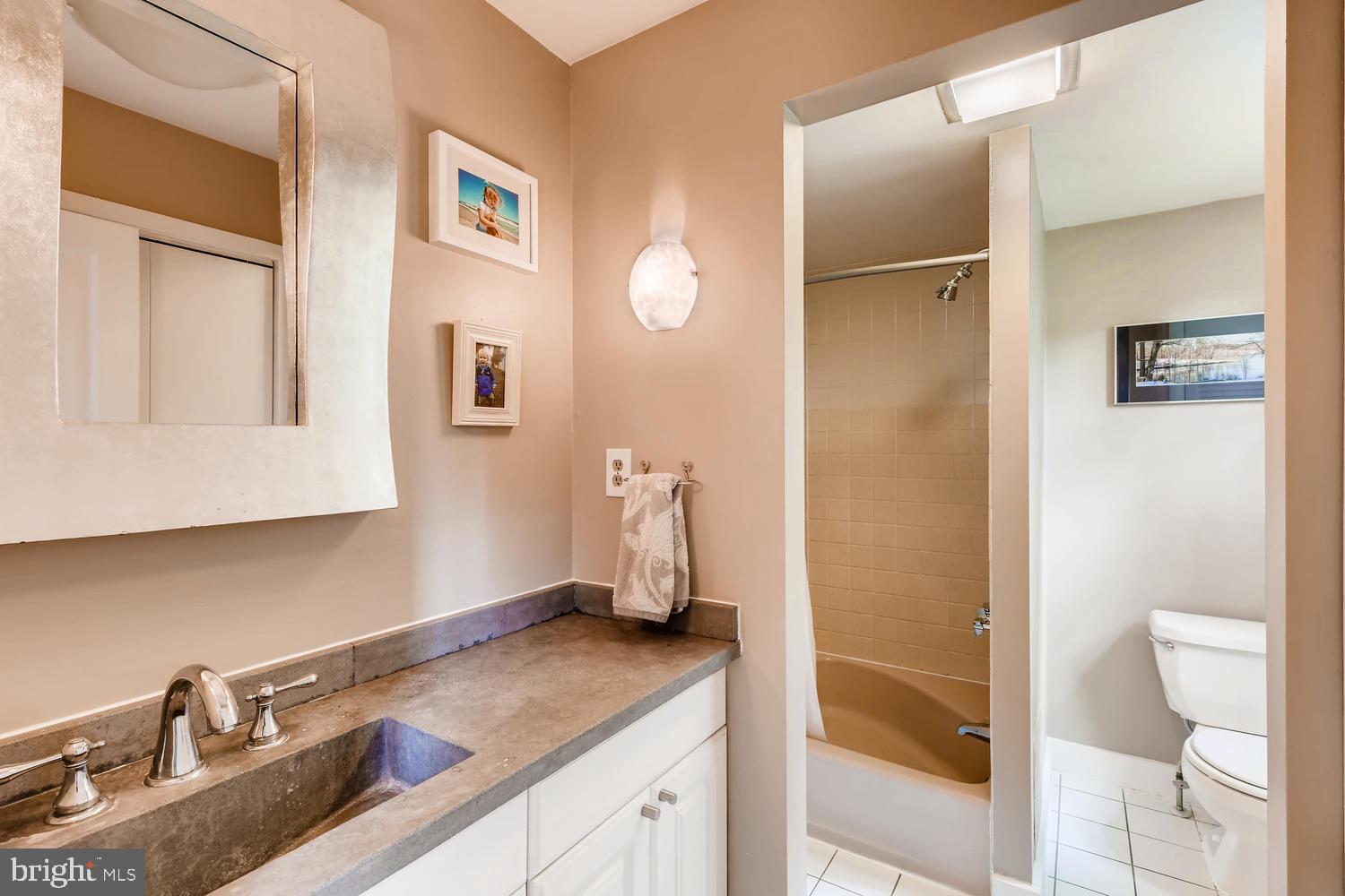 910 Litchfield Road Baltimore, MD 21239 - Photo 22 of 32