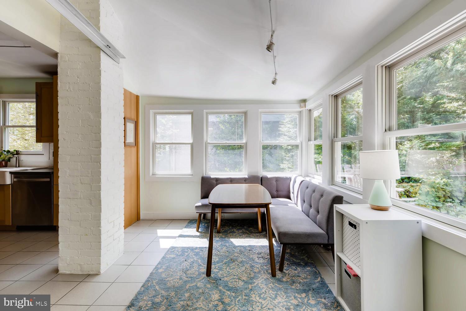 910 Litchfield Road Baltimore, MD 21239 - Photo 8 of 32