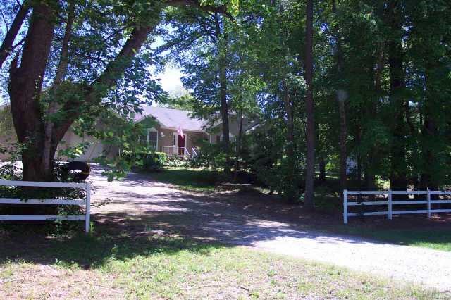 8437 Stephenson Road Apex, NC 27539 - Photo 2 of 9 Gallery Image 2