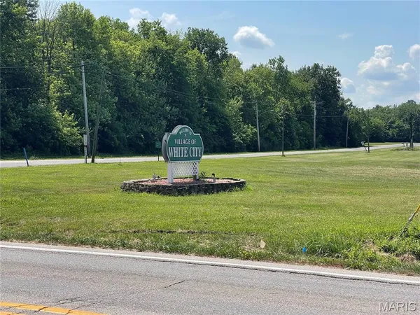 $14,900 | 138 Mount Olive Il 62069, Mount Olive, IL 62069