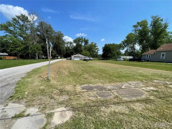 $14,900 | 138 Mount Olive Il 62069, Mount Olive, IL 62069