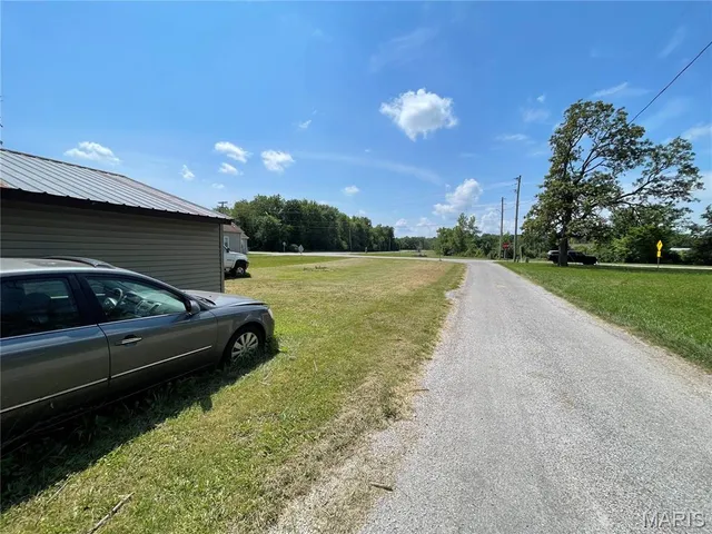 $14,900 | 138 Mount Olive Il 62069, Mount Olive, IL 62069