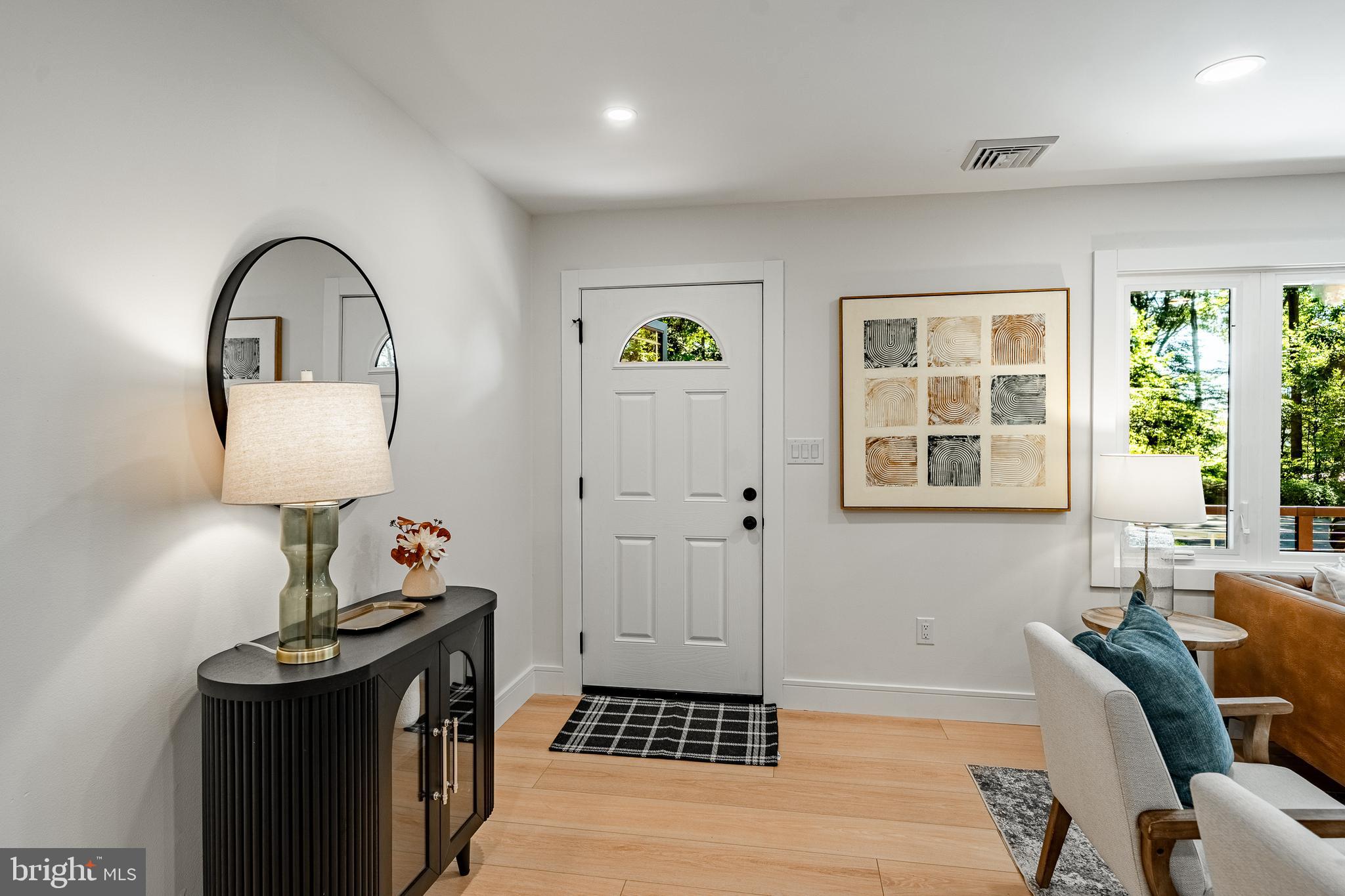 129 Chambers Road Toughkenamon, PA 19374 - Photo 8 of 60 Foyer