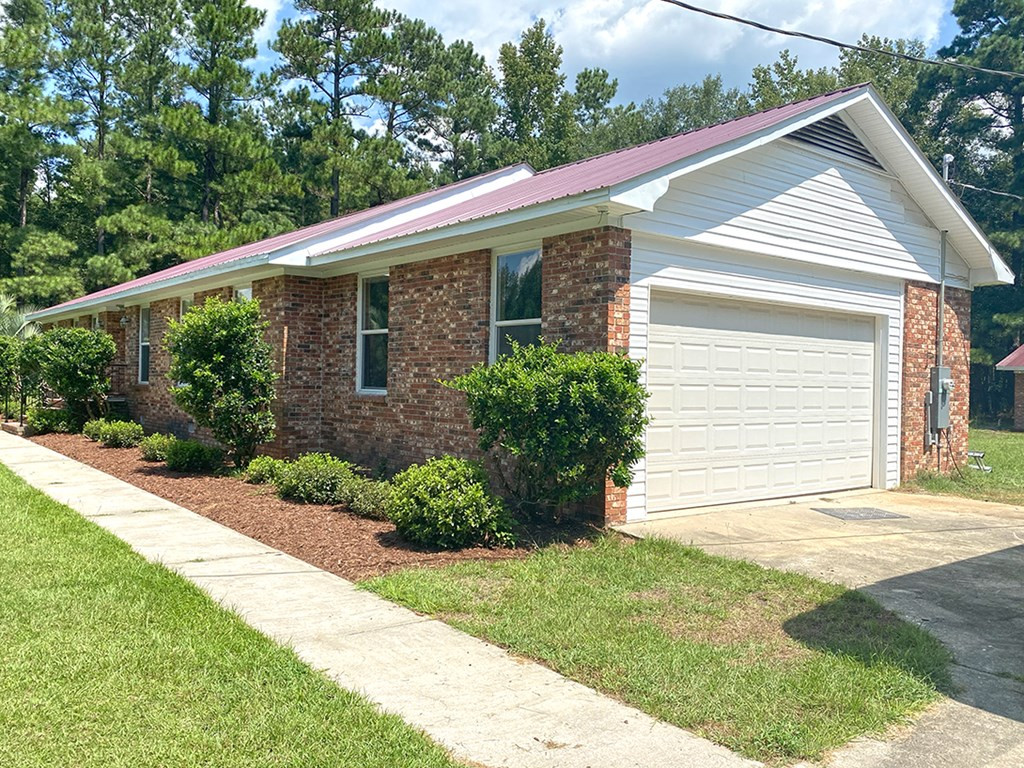 2262 Little Star Road Alcolu, SC 29001 - Photo 4 of 35 Gallery Image 4