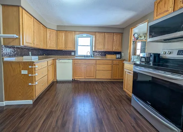 $165,000 | 220 1st Street Northeast, Wadena, MN 56482