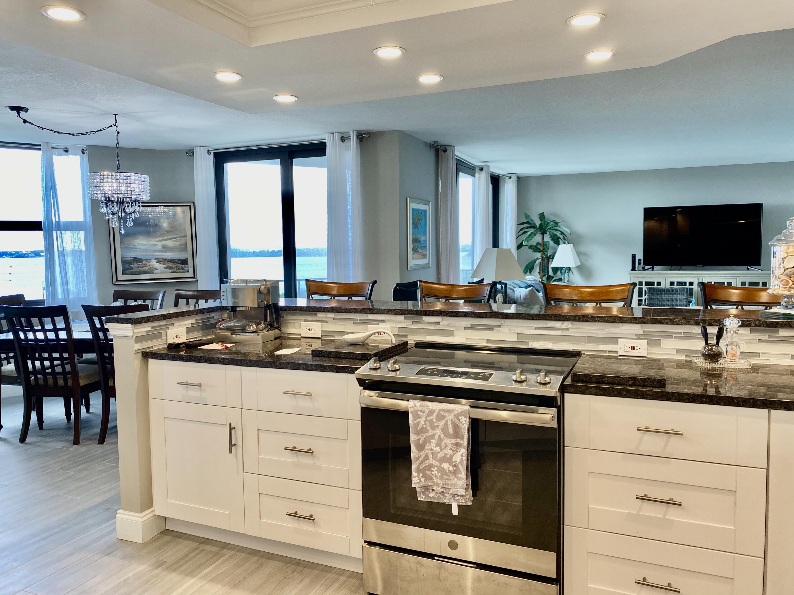 5420 North Ocean Drive, Unit 505 Singer Island, FL 33404 - Photo 13 of 34 IMG_3151