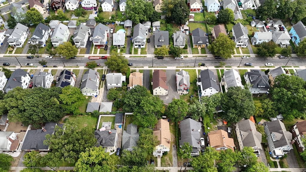 61 Kimberly Avenue Springfield, MA 01108 - Photo 35 of 39