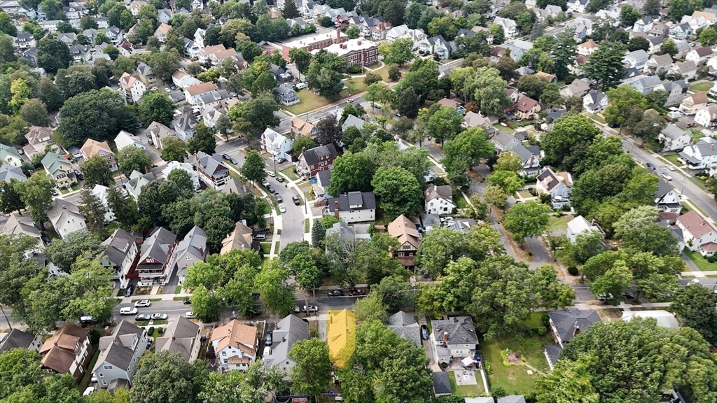 61 Kimberly Avenue Springfield, MA 01108 - Photo 36 of 39 a view of a city