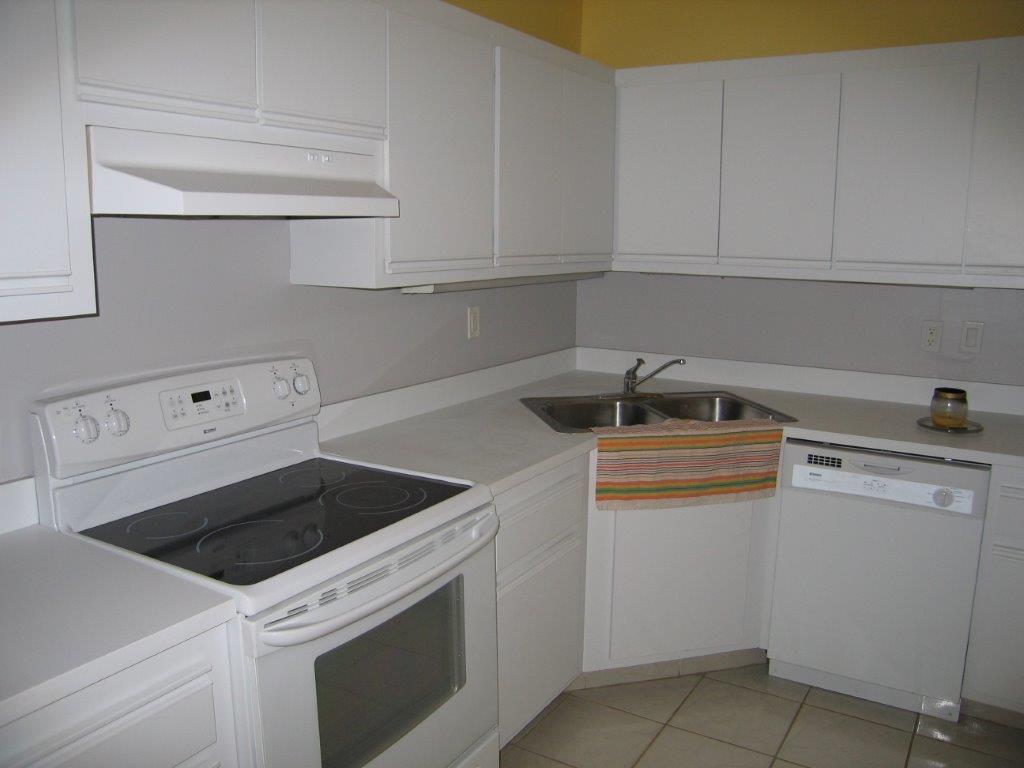 421 Northeast 38th Street Boca Raton, FL 33431 - Photo 12 of 23 IMG_2902 (1)