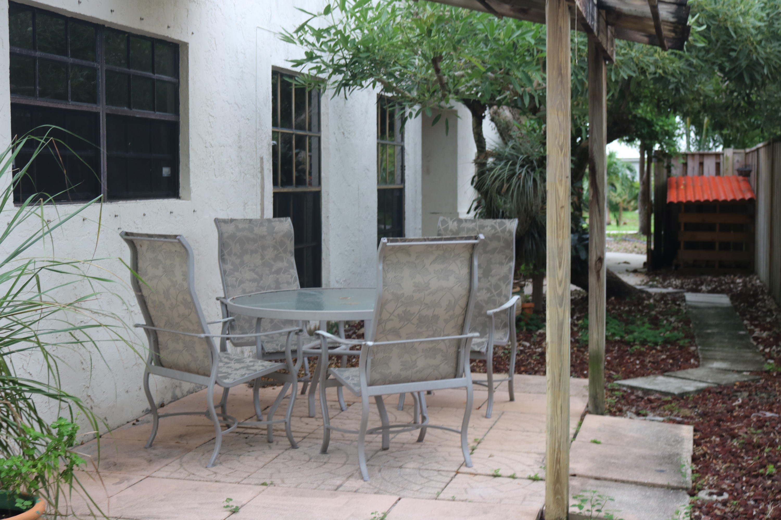 421 Northeast 38th Street Boca Raton, FL 33431 - Photo 4 of 23 IMG_6316