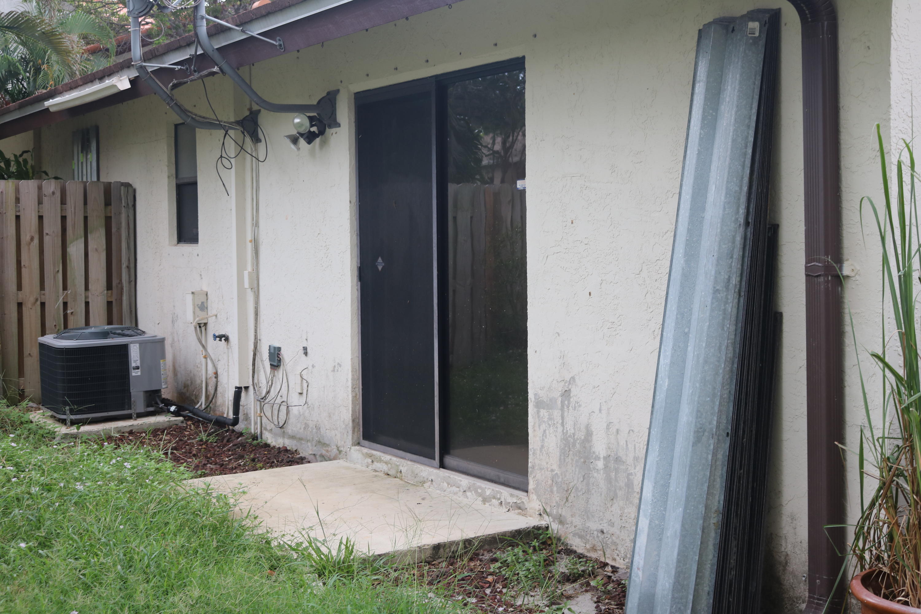 421 Northeast 38th Street Boca Raton, FL 33431 - Photo 5 of 23 IMG_6315