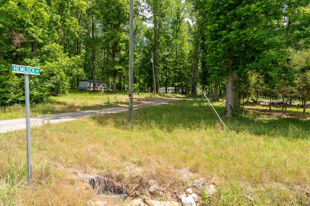 77 Hemlock Drive Clinton, SC 29325 - Photo 10 of 18