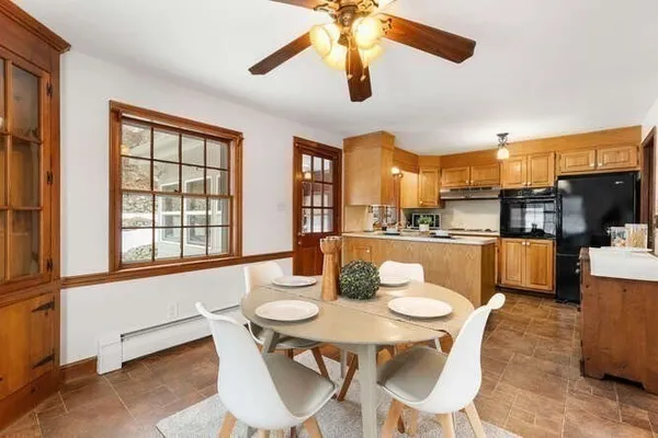 $759,999 | 11 Ludlow Avenue, Wakefield, MA 01880
