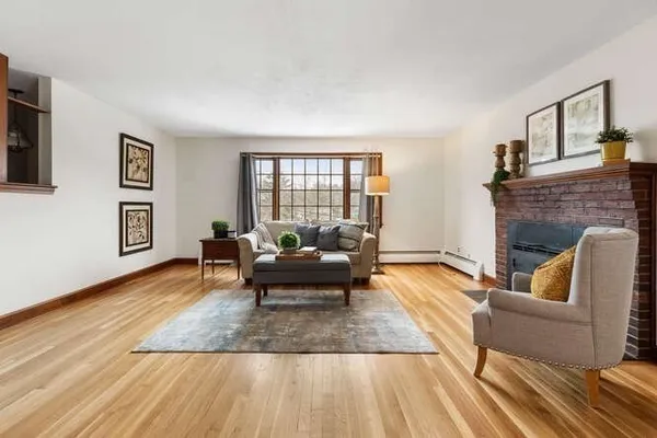 $759,999 | 11 Ludlow Avenue, Wakefield, MA 01880