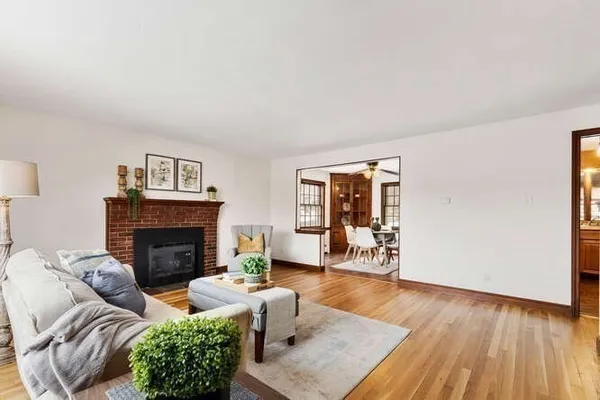 $759,999 | 11 Ludlow Avenue, Wakefield, MA 01880