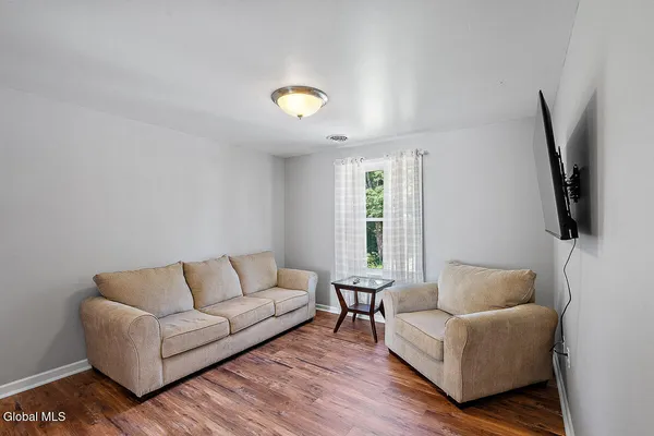 $5,500 | 387 Maple Avenue, Saratoga Springs, NY 12866