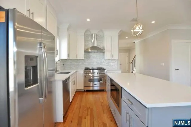 $6,500 | 463 Roff Avenue, Unit B, Palisades Park, NJ 07650