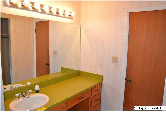 6 Hunters Trace Pelham, AL 35124 - Photo 12 of 15