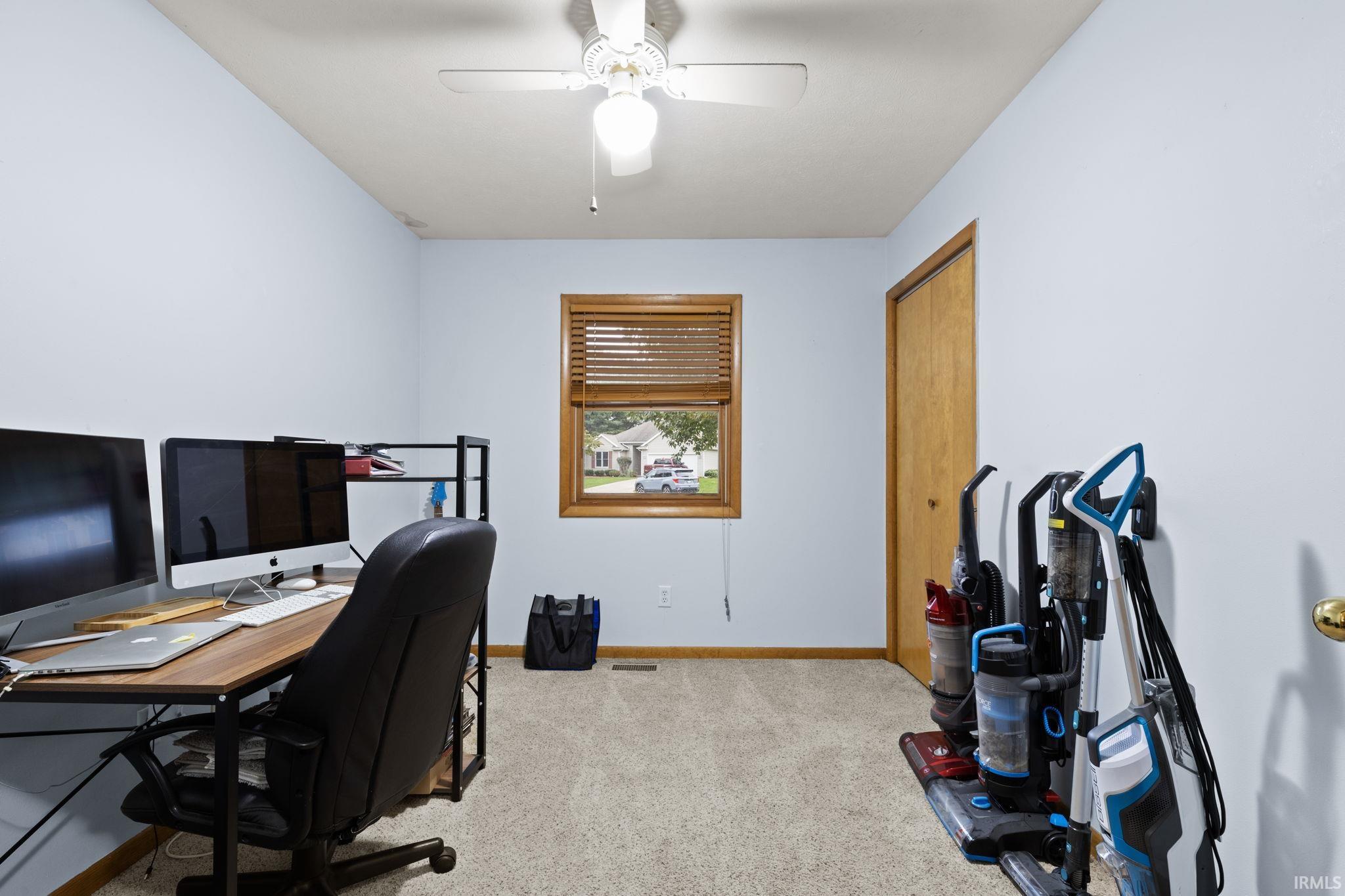 58915 Runway Road Elkhart, IN 46516 - Photo 13 of 25 Gallery Image 13