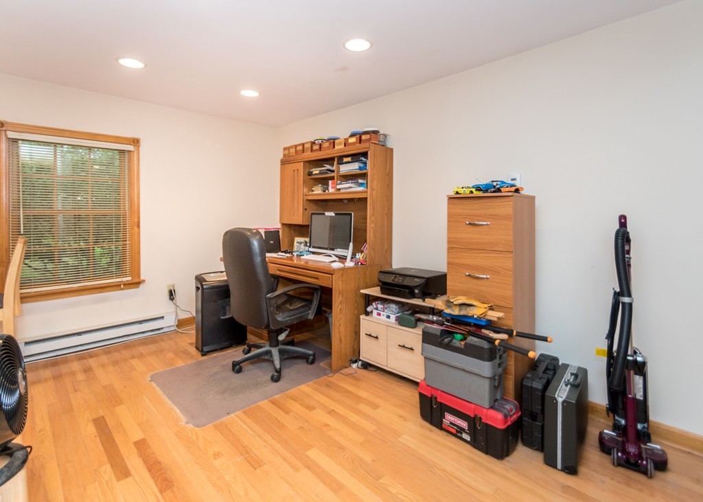 19 Plant Road Waltham, MA 02451 - Photo 14 of 19