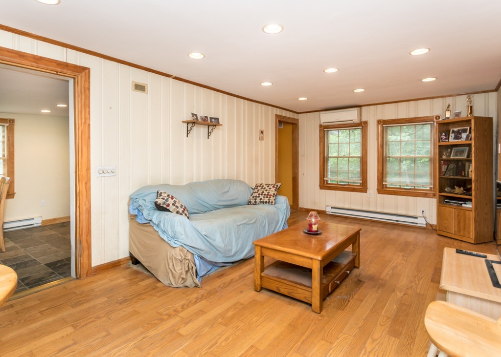 19 Plant Road Waltham, MA 02451 - Photo 9 of 19