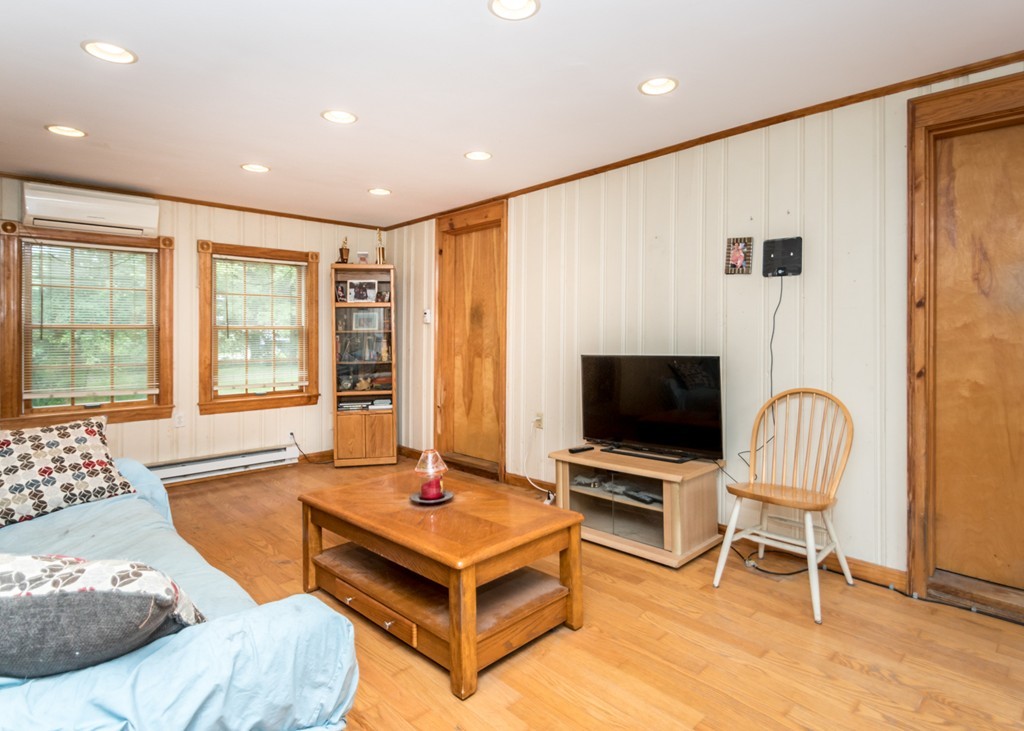 19 Plant Road Waltham, MA 02451 - Photo 10 of 19