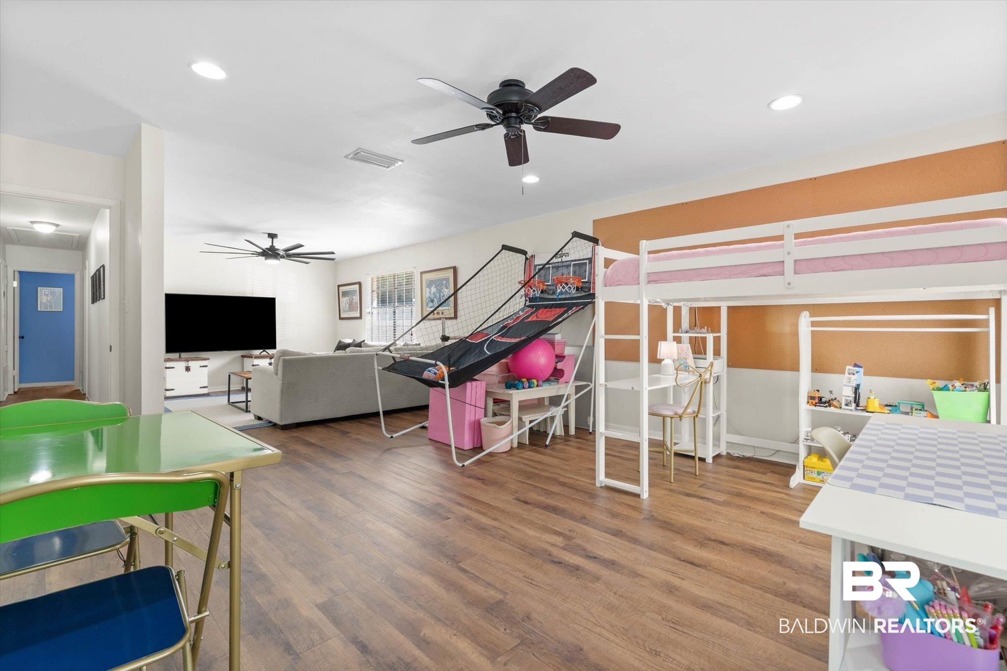 254 Woodlands Avenue Mobile, AL 36607 - Photo 15 of 50 dark wood-type flooring and recessed lighting