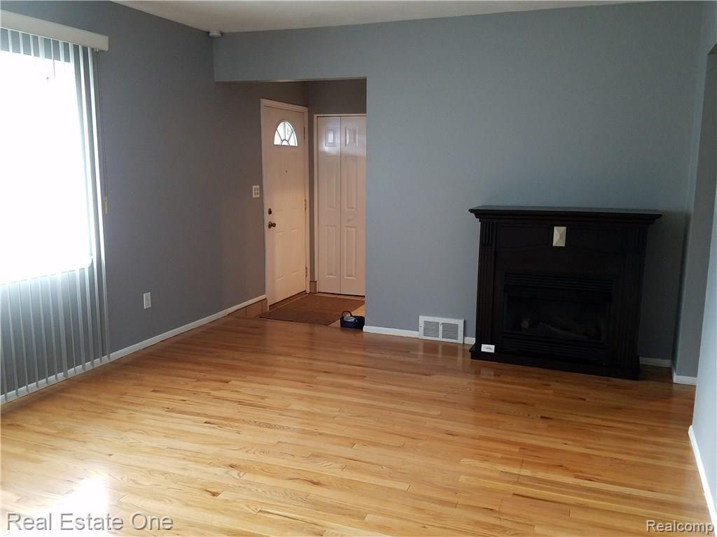 4849 East 12 Mile Road Warren, MI 48092 - Photo 3 of 24