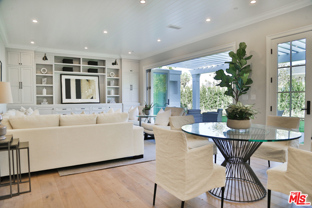 2770 Forrester Drive Los Angeles, CA 90064 - Photo 17 of 49