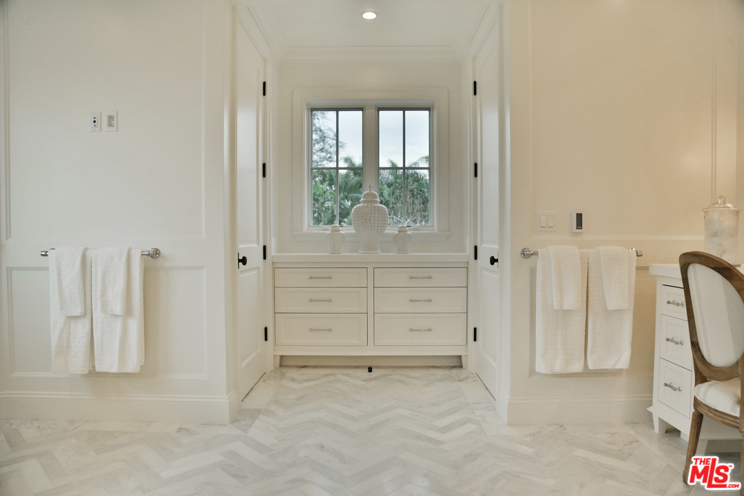 2770 Forrester Drive Los Angeles, CA 90064 - Photo 27 of 49