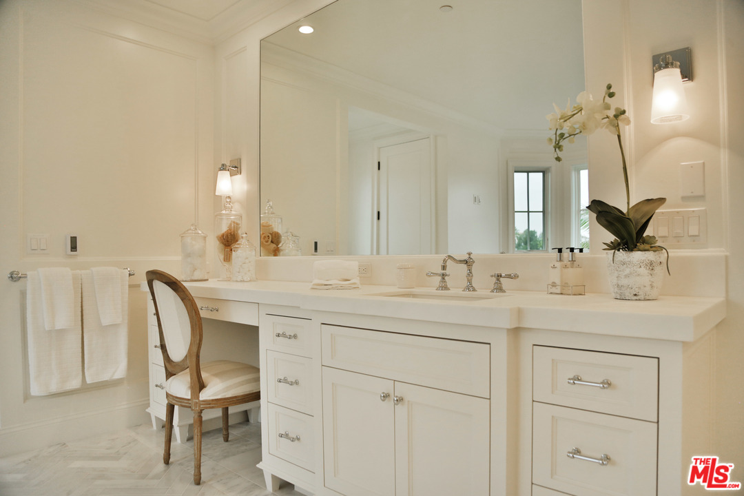 2770 Forrester Drive Los Angeles, CA 90064 - Photo 28 of 49