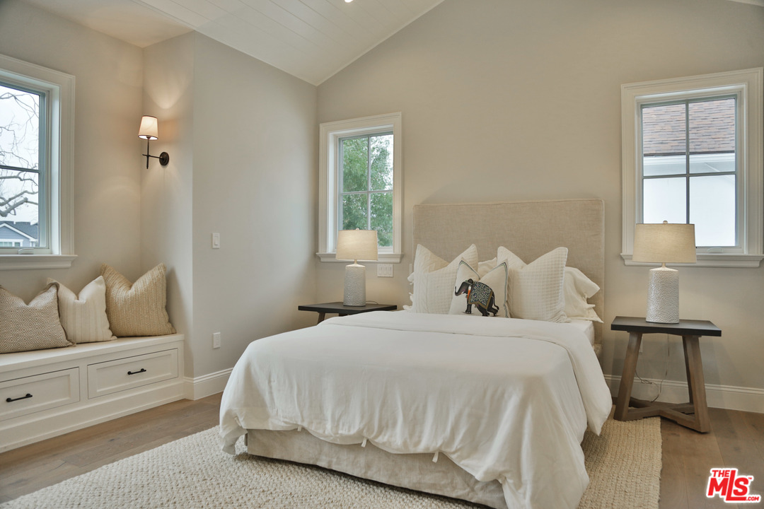 2770 Forrester Drive Los Angeles, CA 90064 - Photo 29 of 49