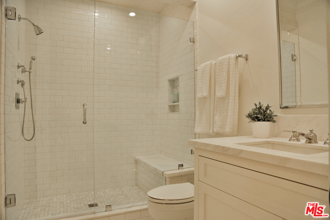 2770 Forrester Drive Los Angeles, CA 90064 - Photo 40 of 49