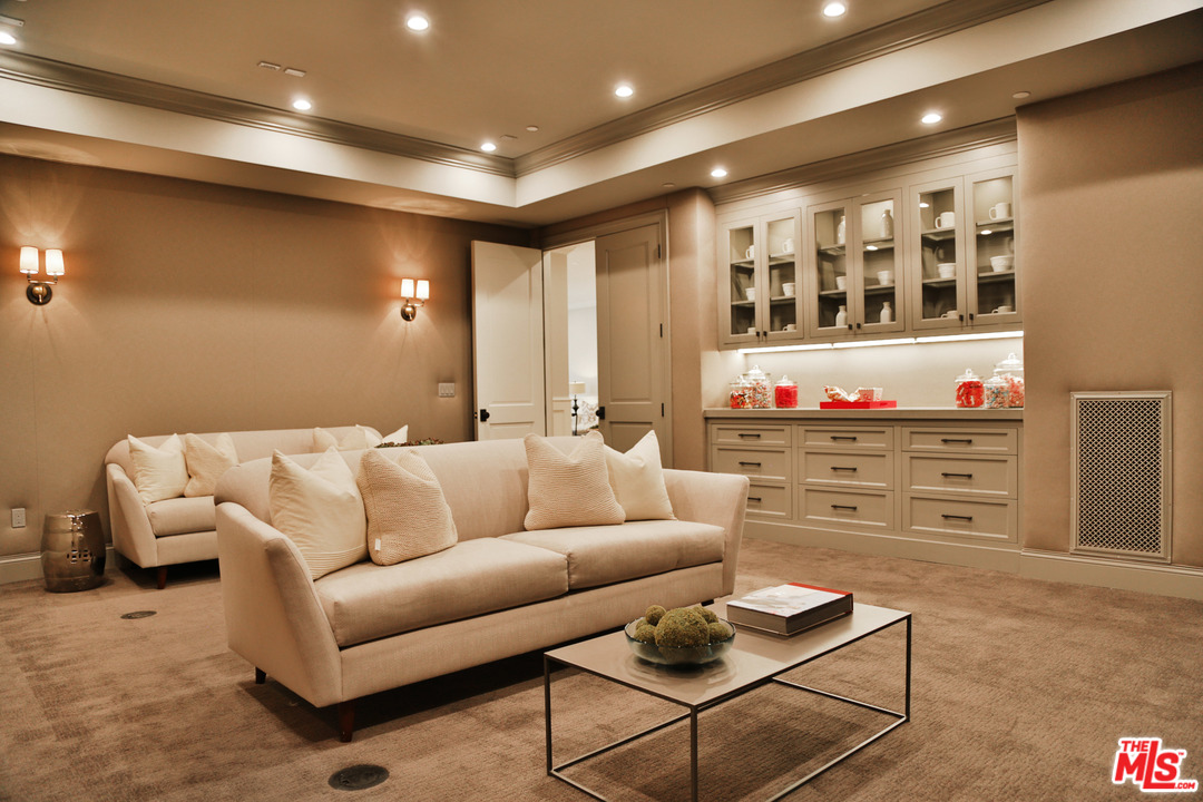 2770 Forrester Drive Los Angeles, CA 90064 - Photo 43 of 49