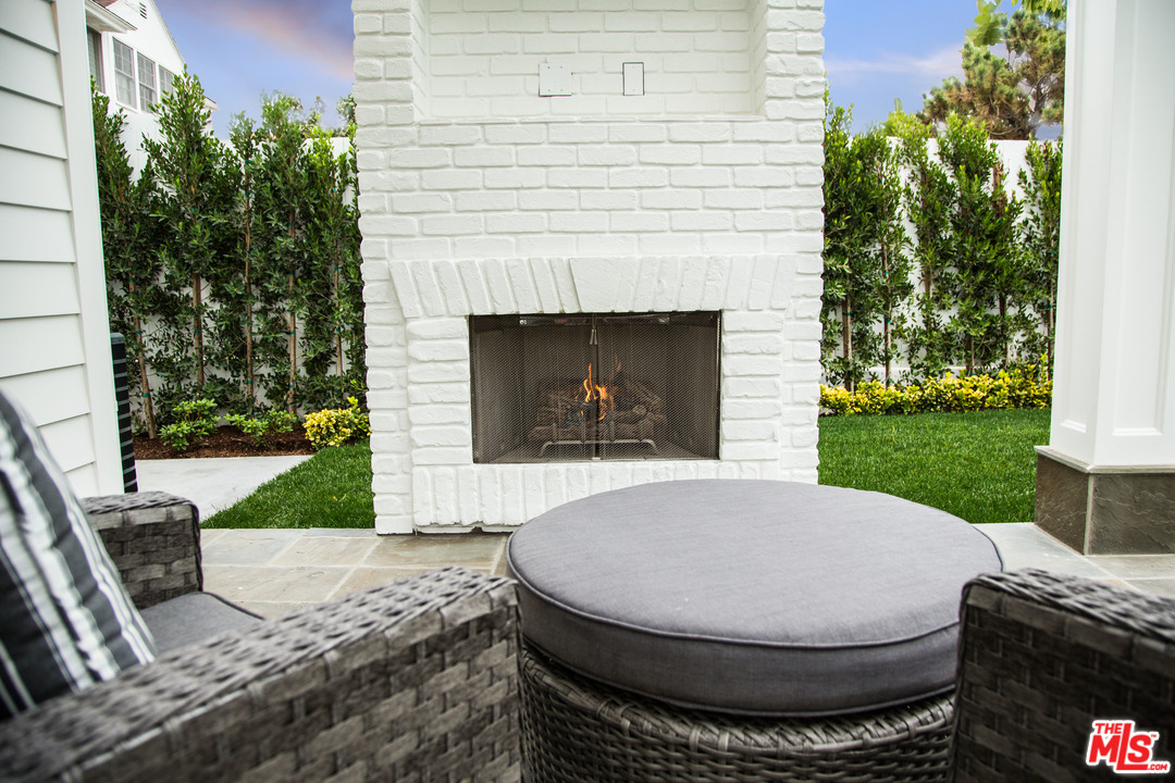 2770 Forrester Drive Los Angeles, CA 90064 - Photo 47 of 49