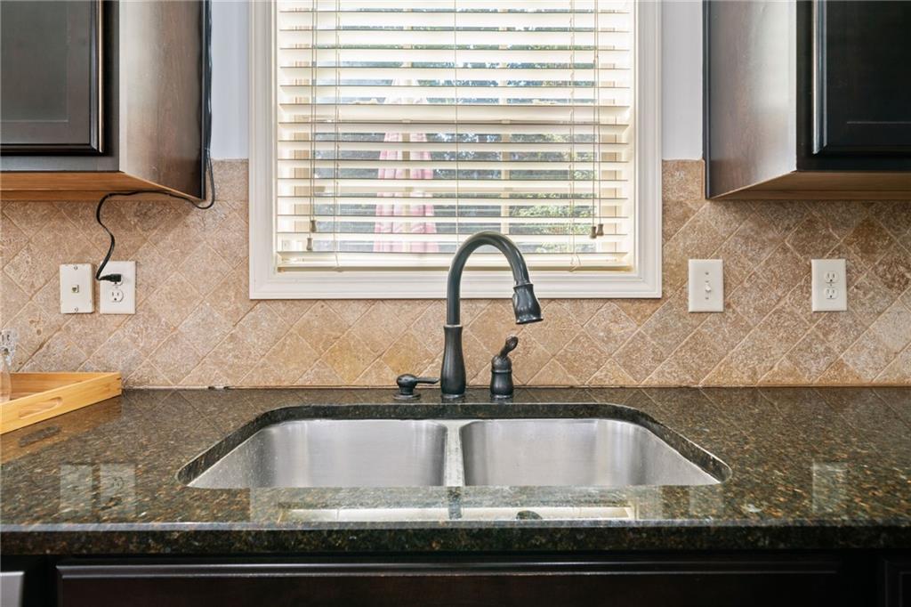 5265 Winflow Way Suwanee, GA 30024 - Photo 12 of 42