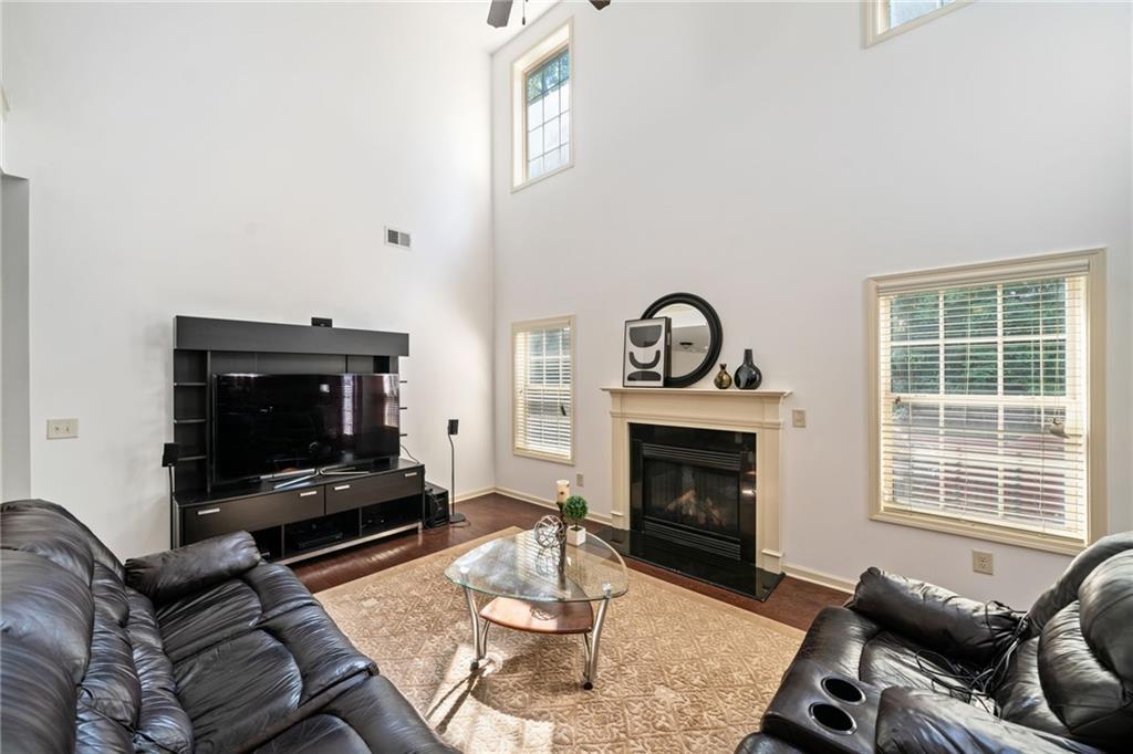 5265 Winflow Way Suwanee, GA 30024 - Photo 8 of 42