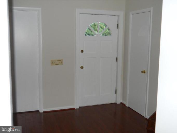 2828 Cameron Road Falls Church, VA 22042 - Photo 7 of 13 Entrance / Foyer