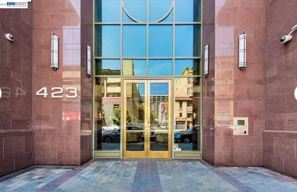 $399,999 | 423 7th Street, Unit 208, Oakland, CA 94607