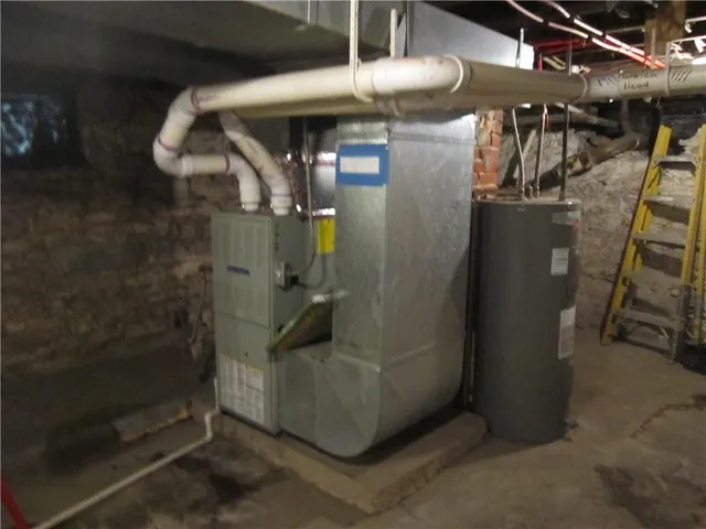 $82,000 | 815 Elmwood Avenue, Kansas City, MO 64124