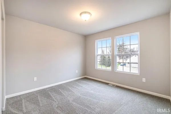 $449,900 | 52130 Olympus Pass, Granger, IN 46530