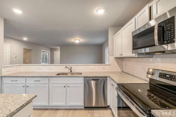 $449,900 | 52130 Olympus Pass, Granger, IN 46530