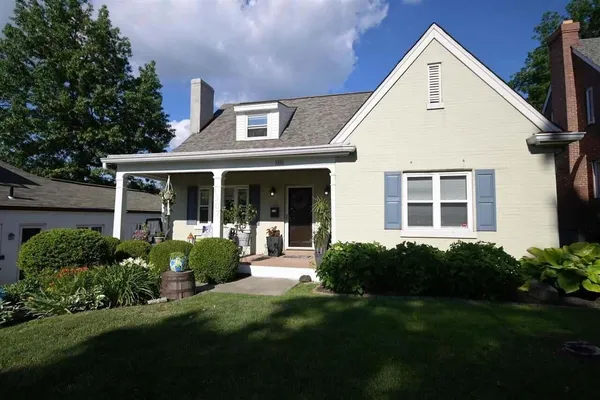 $330,000 | 1307 East Henry Clay Avenue, Covington, KY 41011