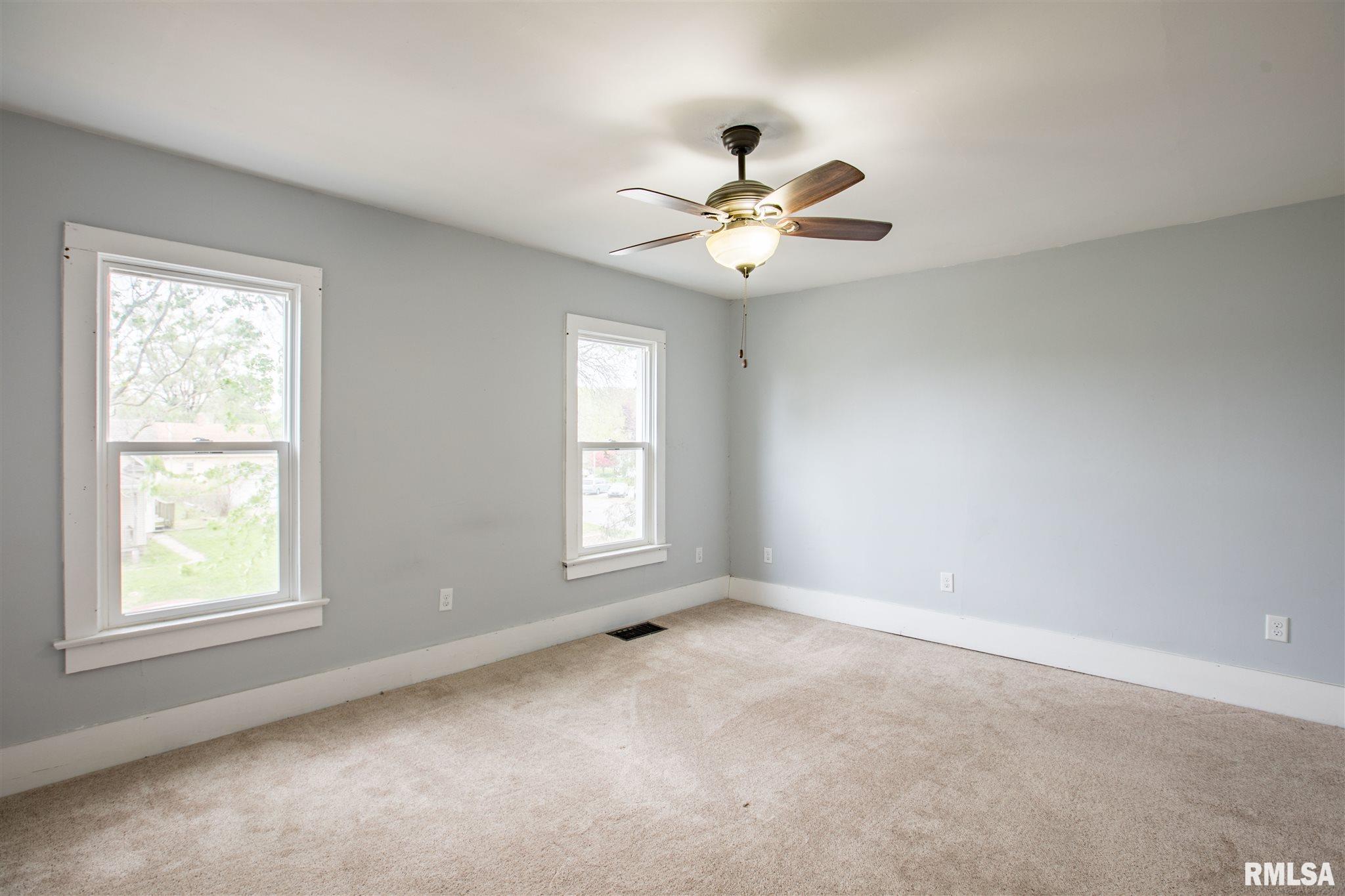 249 45th Street Moline, IL 61265 - Photo 17 of 23 Gallery Image 17