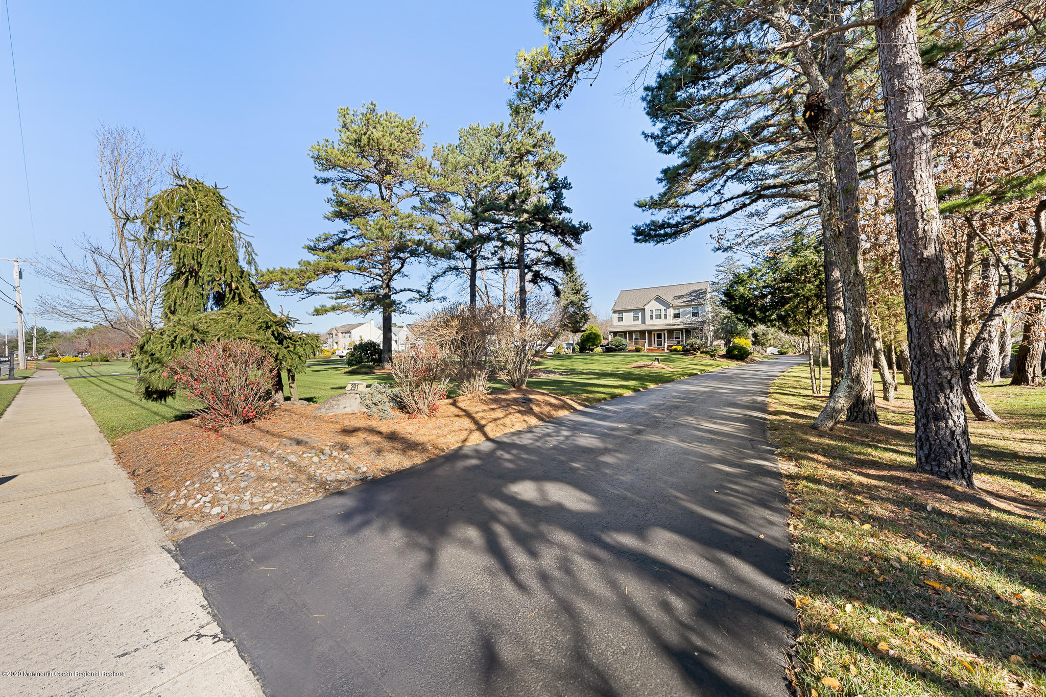 291 Frank Applegate Road Jackson, NJ 08527 - Photo 2 of 38
