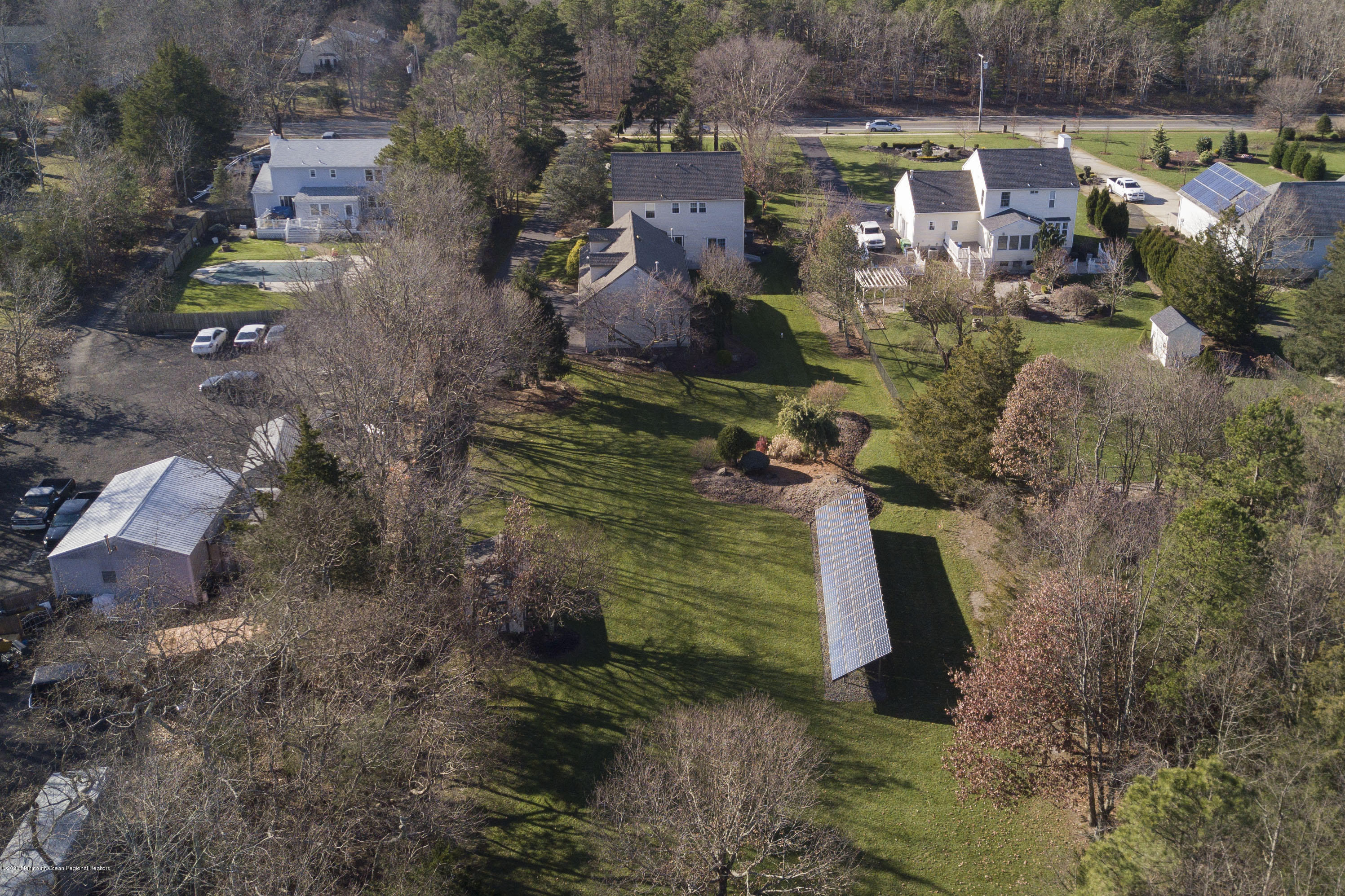 291 Frank Applegate Road Jackson, NJ 08527 - Photo 36 of 38 an aerial view of a house with a yard