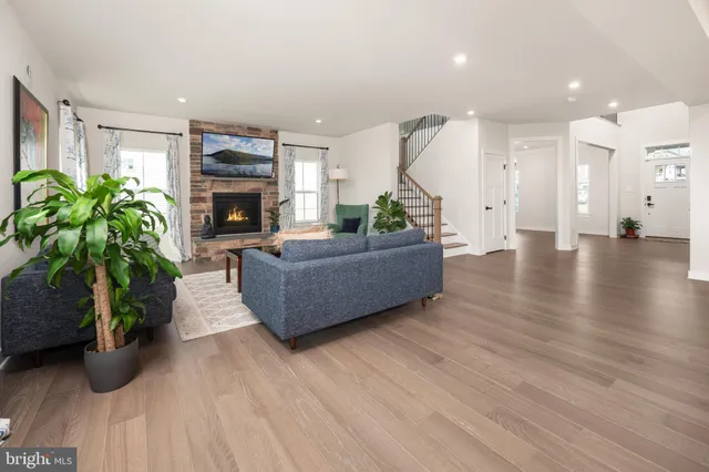 $1,099,000 | 3040 Merion Drive, Center Valley, PA 18034