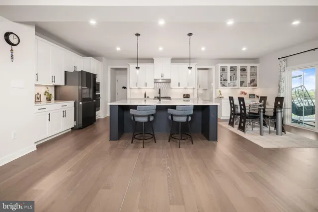 $1,099,000 | 3040 Merion Drive, Center Valley, PA 18034